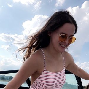 Meet your Posher, Aimee